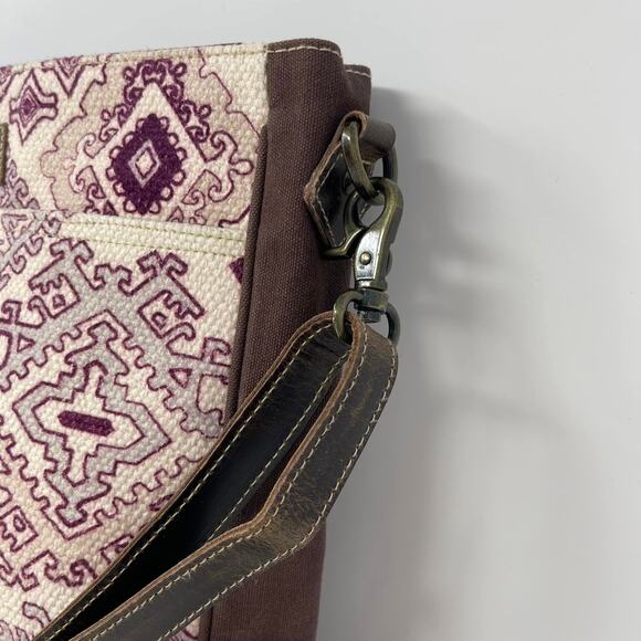 Sixtease Amythest Purple Cream Printed Canvas Brown Leather Large Crossbody Bag - Picture 4 of 10